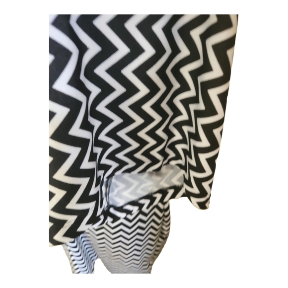 BEIGE chevron print shift sheath dress black white size medium - Picture 5 of 6